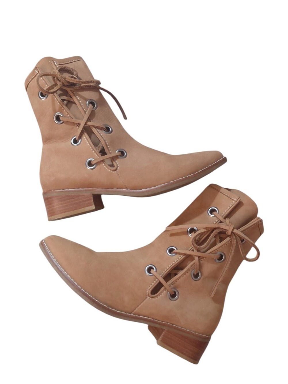 Matisse Propet Tan Lace-Up Ankle Boots With Metal Eyelets Size 6